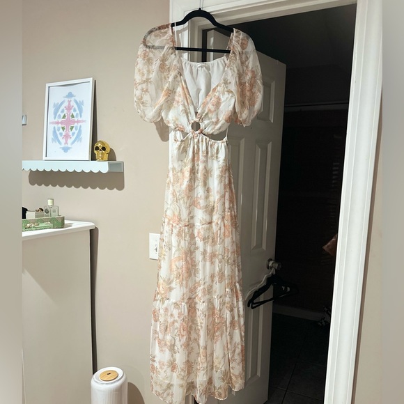 Floral Cut Out Maxi Dress - Picture 2 of 2